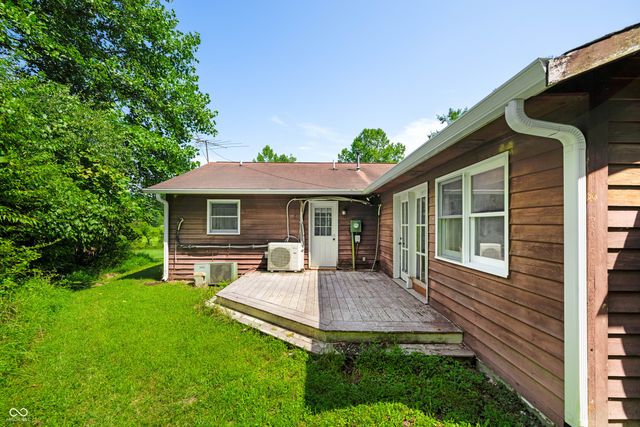 6979 Rinnie Seitz Road, Nashville, IN 47448