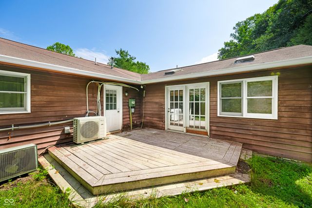 6979 Rinnie Seitz Road, Nashville, IN 47448