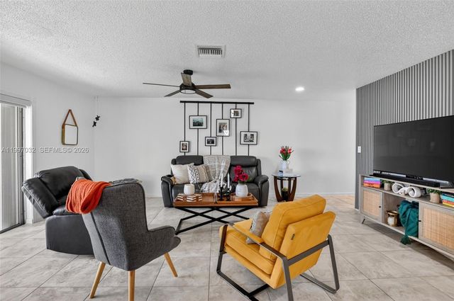 6924 Tiburon Cir 128, Boca Raton, FL 33433