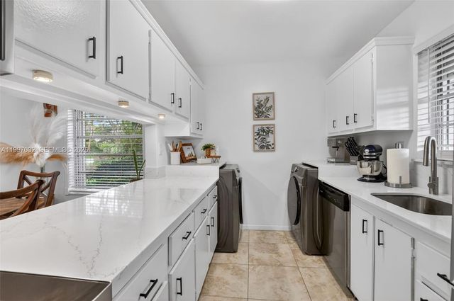 6924 Tiburon Cir 128, Boca Raton, FL 33433