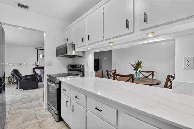 6924 Tiburon Cir 128, Boca Raton, FL 33433