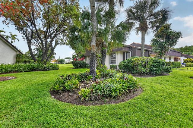 6924 Tiburon Cir 128, Boca Raton, FL 33433