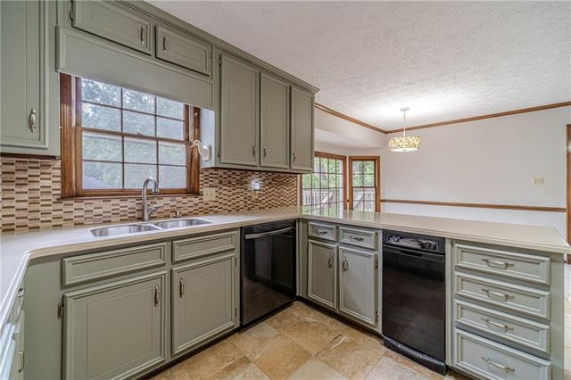 2672 Bouldercrest Court, Snellville, GA 30078