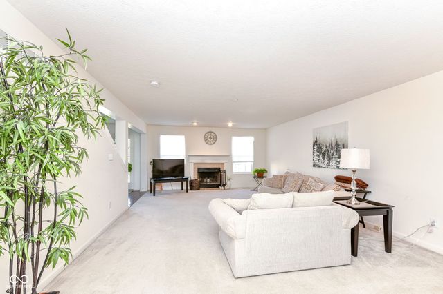 15194 Dry Creek Road, Noblesville, IN 46060