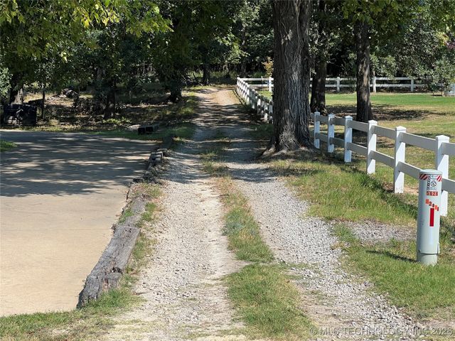 4189 Road, Eufaula, OK 74432