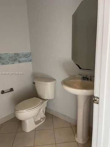 1538 Winterberry Ln 1538, Weston, FL 33327