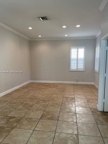 1538 Winterberry Ln 1538, Weston, FL 33327