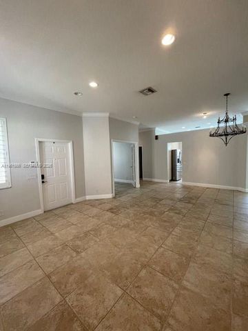 1538 Winterberry Ln 1538, Weston, FL 33327