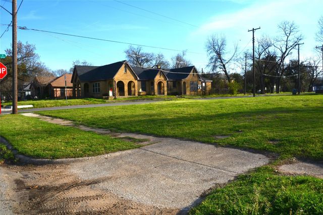 3525 Wendelkin Street, Dallas, TX 75215