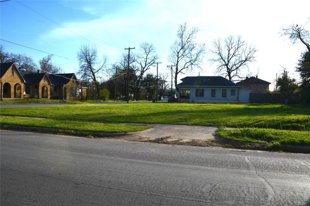 3525 Wendelkin Street, Dallas, TX 75215