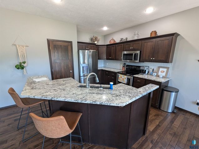 4309 S Klein Ave, Sioux Falls, SD 57106