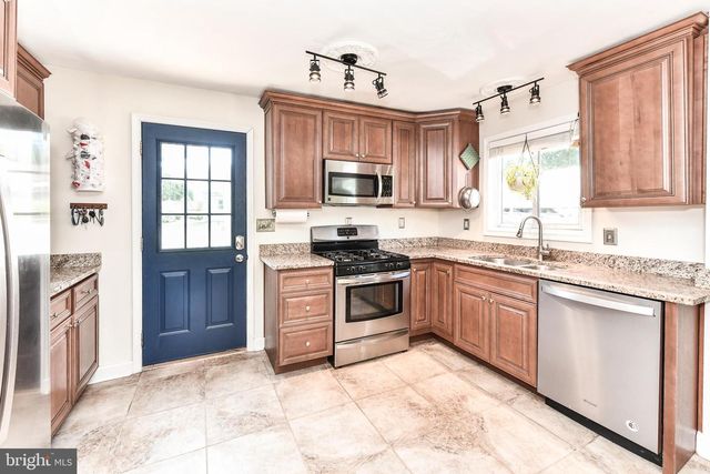 2501 PHILLIPS DR, Alexandria, VA 22306