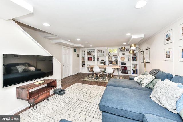 2501 PHILLIPS DR, Alexandria, VA 22306