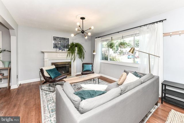 2501 PHILLIPS DR, Alexandria, VA 22306