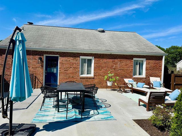 2501 PHILLIPS DR, Alexandria, VA 22306