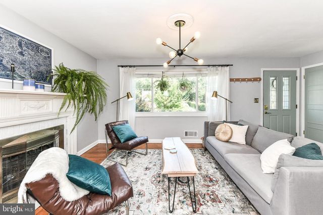 2501 PHILLIPS DR, Alexandria, VA 22306