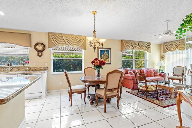 5505 Grande Palm Circle, Delray Beach, FL 33484
