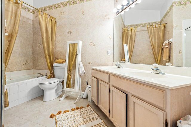 5505 Grande Palm Circle, Delray Beach, FL 33484