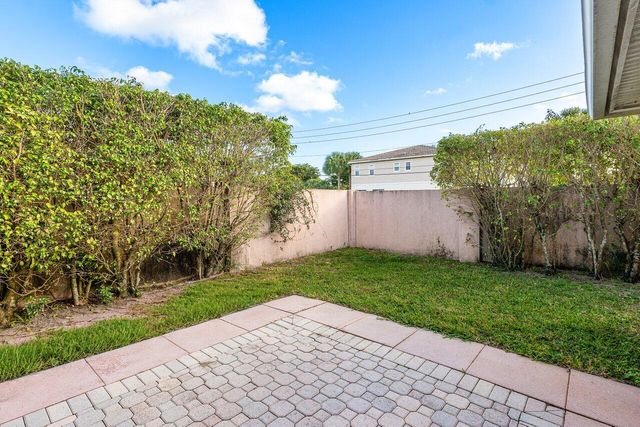5505 Grande Palm Circle, Delray Beach, FL 33484