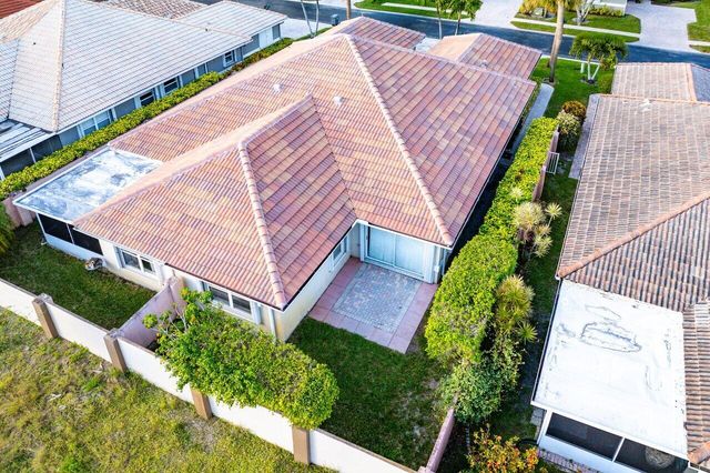 5505 Grande Palm Circle, Delray Beach, FL 33484