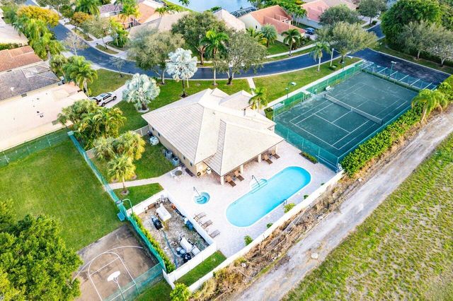 5505 Grande Palm Circle, Delray Beach, FL 33484