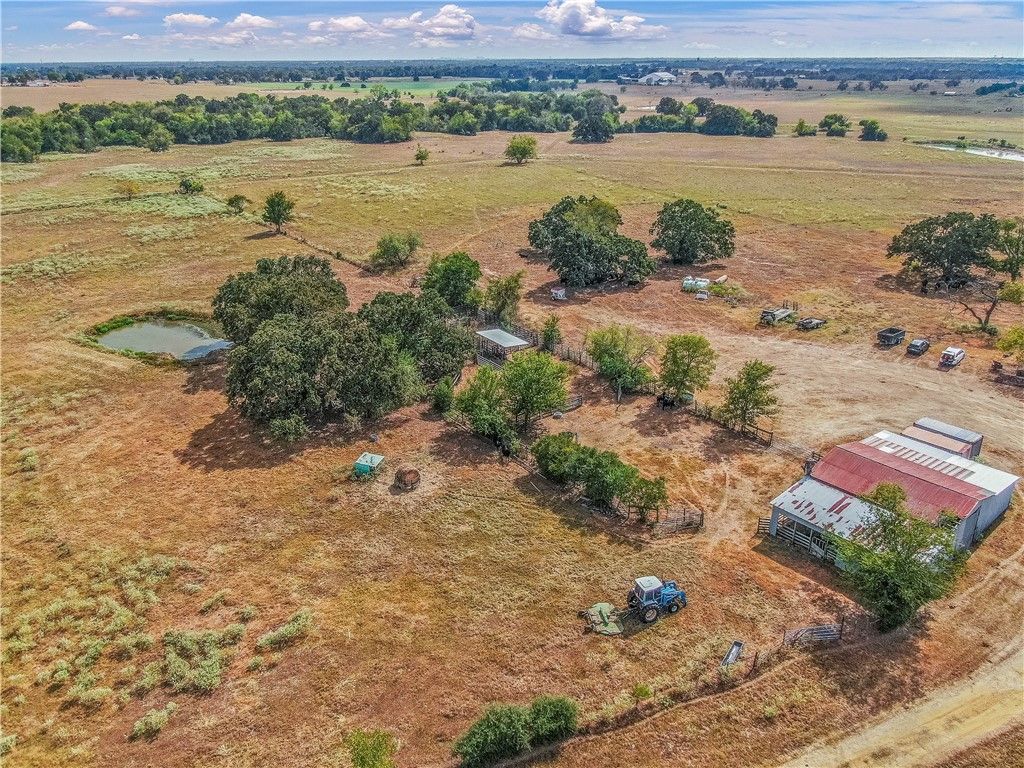 8080 Harris Lane, Bryan, TX 77808 — photo 4