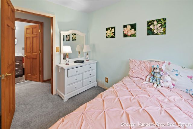 15991 Croswell Street, West Olive, MI 49460