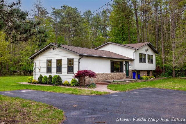 15991 Croswell Street, West Olive, MI 49460