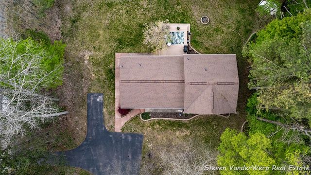 15991 Croswell Street, West Olive, MI 49460