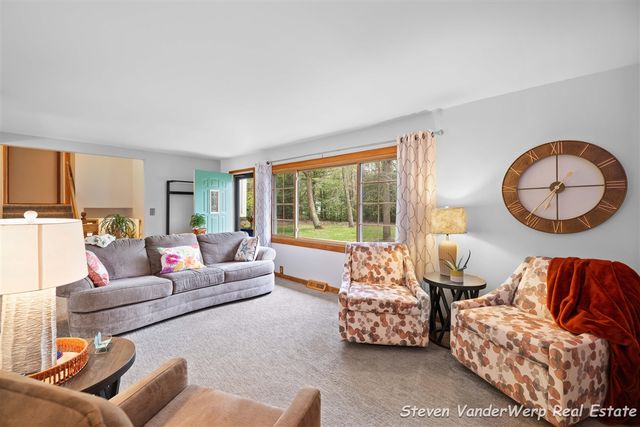 15991 Croswell Street, West Olive, MI 49460