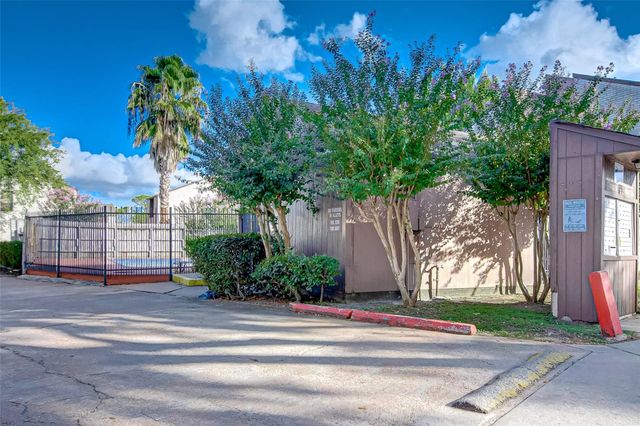 8312 Augustine Drive D, Houston, TX 77036