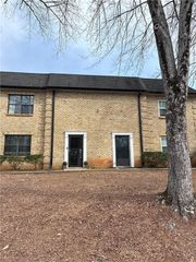280 Winding River Road E E, Atlanta, GA 30350