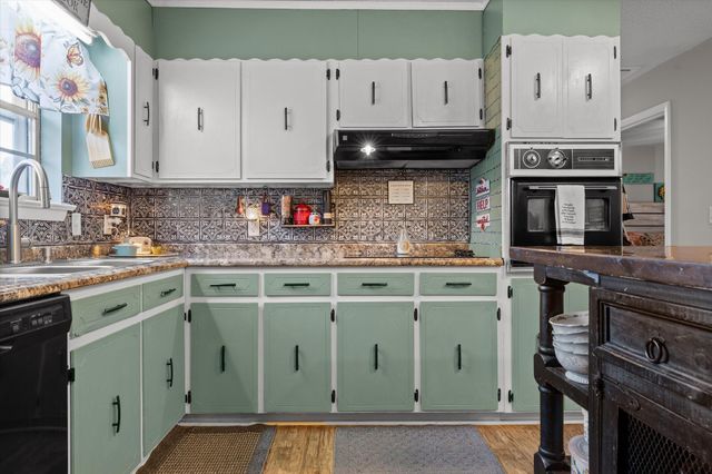 8168 Pinecrest Drive, Chattanooga, TN 37421