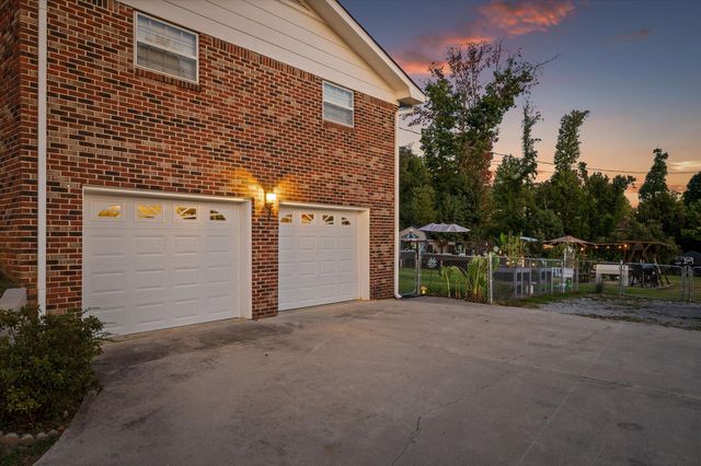 8168 Pinecrest Drive, Chattanooga, TN 37421