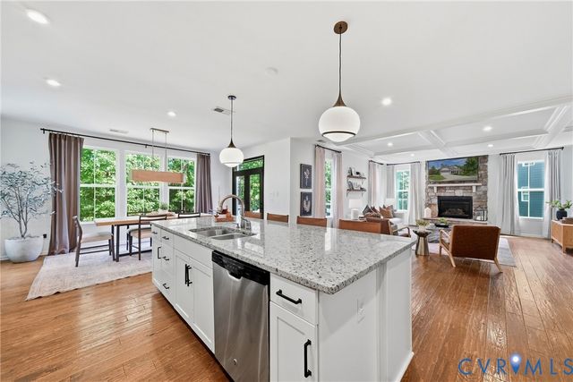 6801 Boston Creek Ct, Moseley, VA 23120