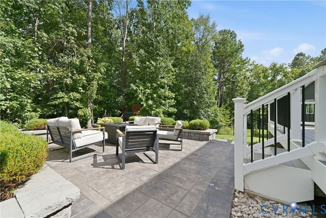 6801 Boston Creek Ct, Moseley, VA 23120