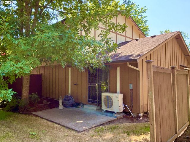 1323 CITY VIEW St, Eugene, OR 97402