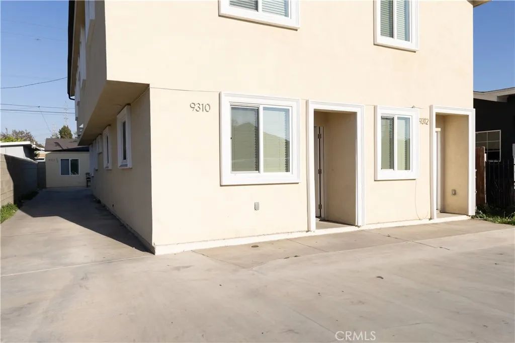 9310 Pace Avenue, Los Angeles, CA 90002