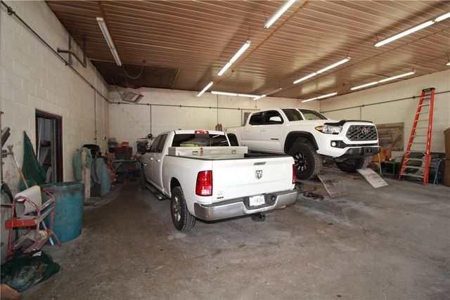 420 Rodi Rd, Penn Hills, PA 15235