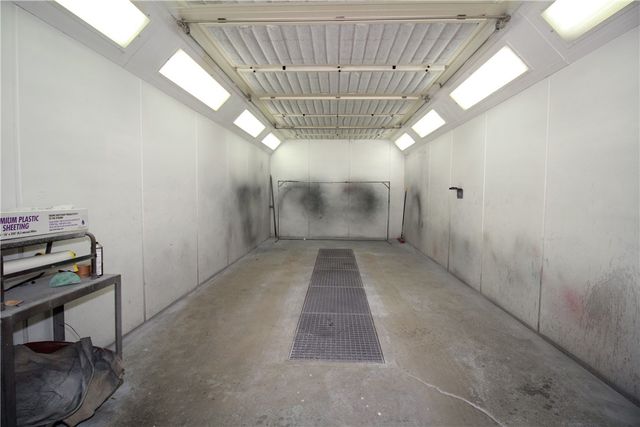 420 Rodi Rd, Penn Hills, PA 15235