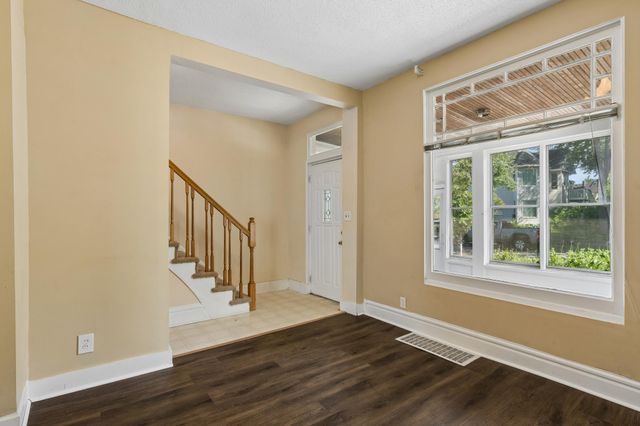 1145 Beech Street, Saint Paul, MN 55106