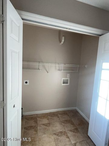 809 Timberlake Trail, Jacksonville, NC 28546