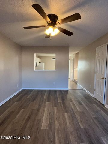 809 Timberlake Trail, Jacksonville, NC 28546