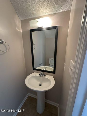 809 Timberlake Trail, Jacksonville, NC 28546