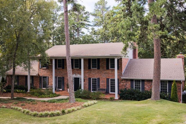 3 Oakmont Court, Little Rock, AR 72212