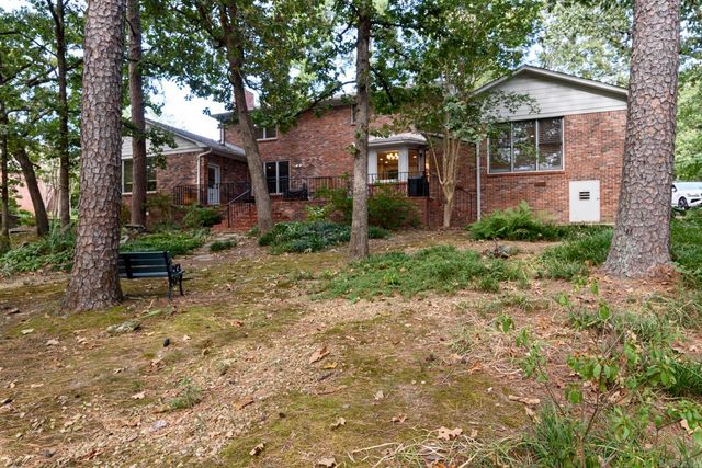 3 Oakmont Court, Little Rock, AR 72212