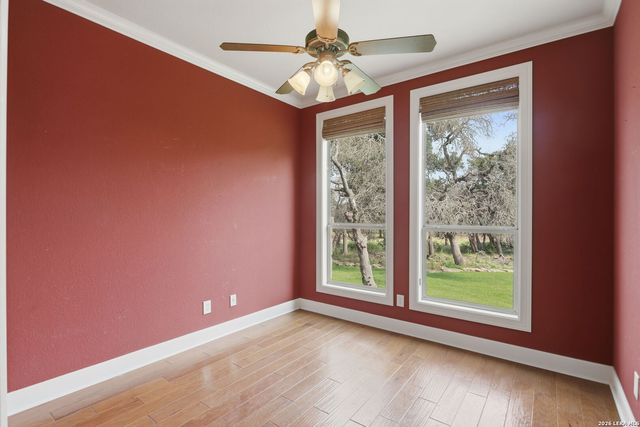 639 SISTERDALE RD, Boerne, TX 78006