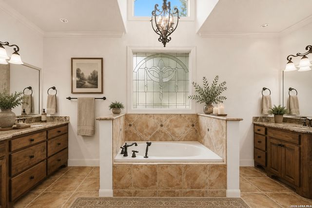 639 SISTERDALE RD, Boerne, TX 78006