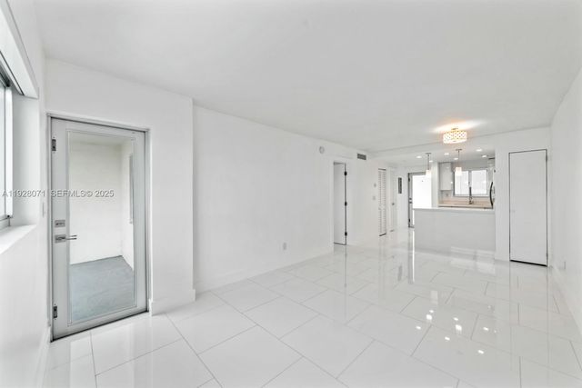 3755 NE 167th St 34, North Miami Beach, FL 33160