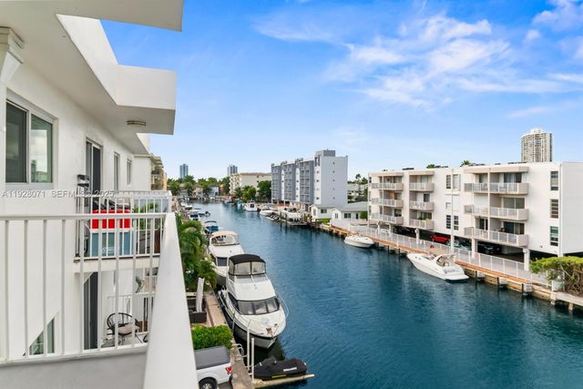 3755 NE 167th St 34, North Miami Beach, FL 33160